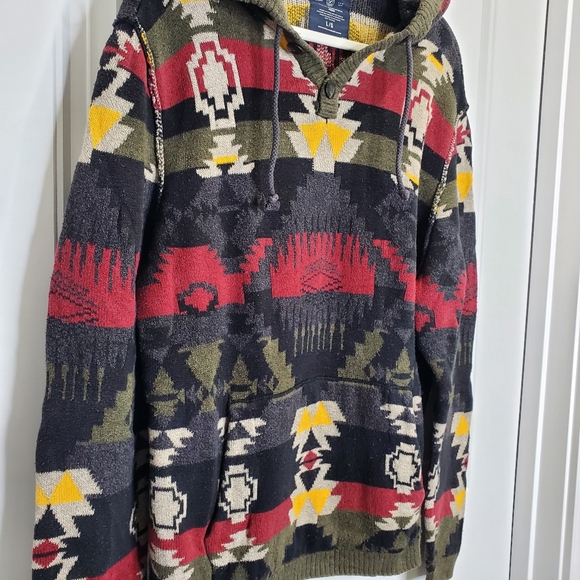 American Eagle Outfitters Men's Hooded Knit Pullover Aztec Design Sweater Xlg - Picture 3 of 11
